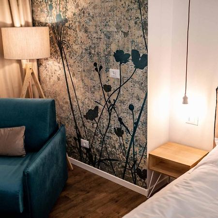 Stay Cooper L Guesthouse Zum Loewen Merano Bagian luar foto