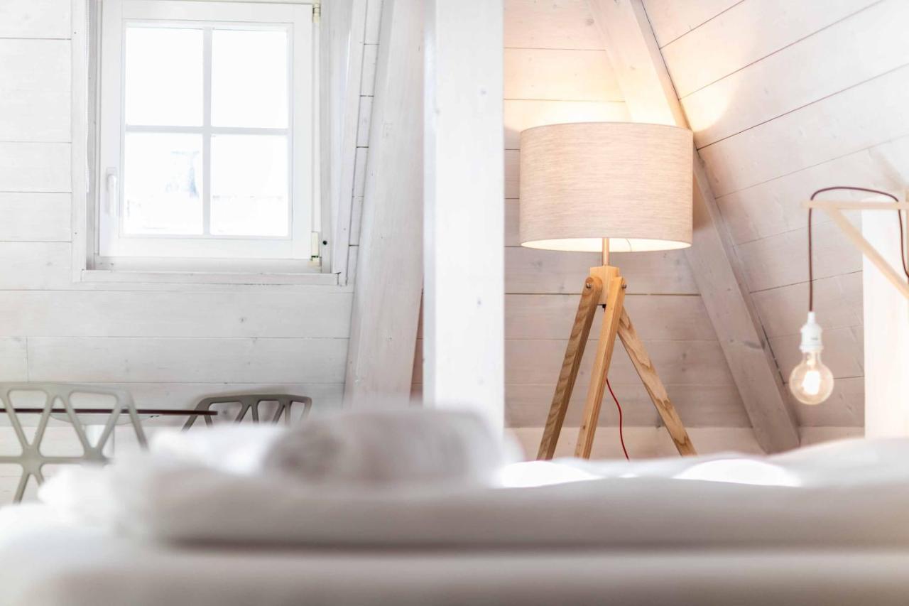 Stay Cooper L Guesthouse Zum Loewen Merano Bagian luar foto