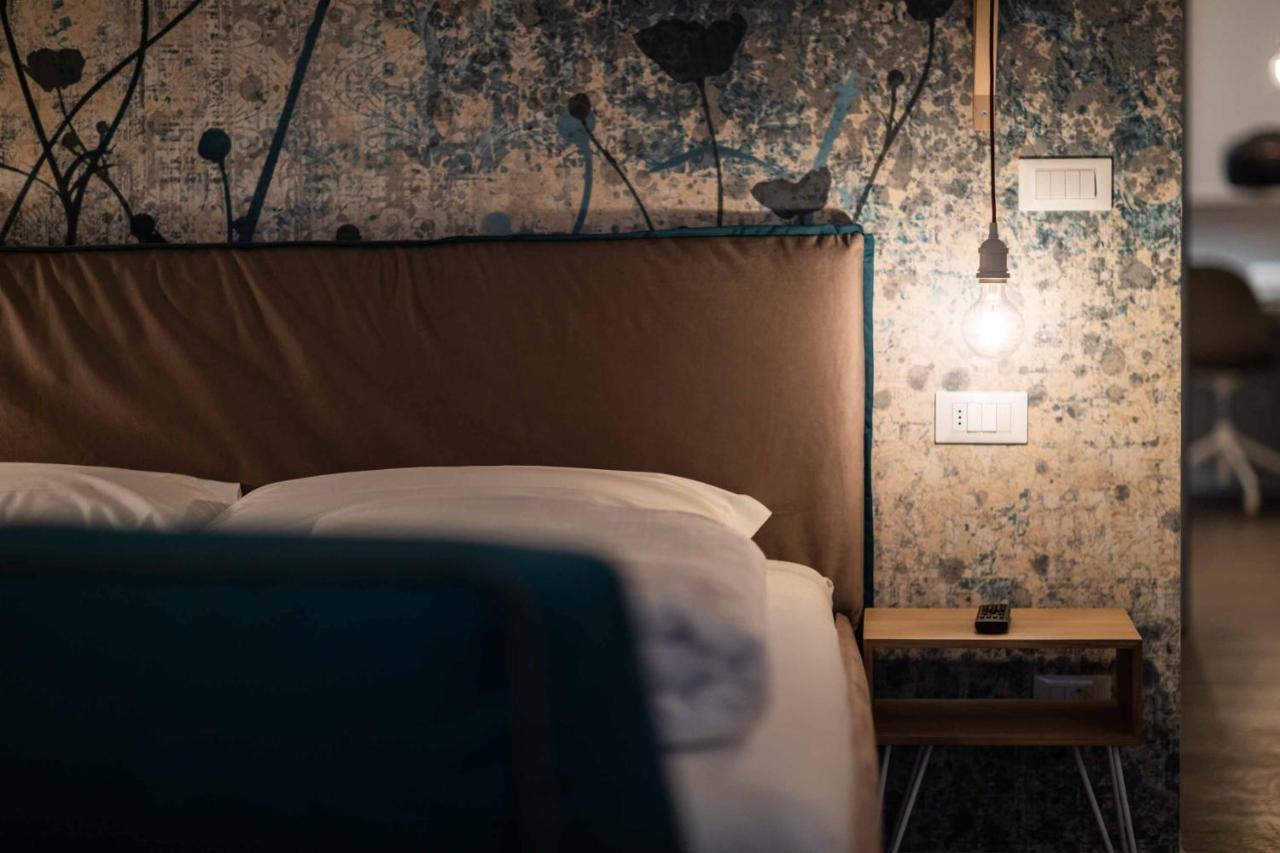 Stay Cooper L Guesthouse Zum Loewen Merano Bagian luar foto