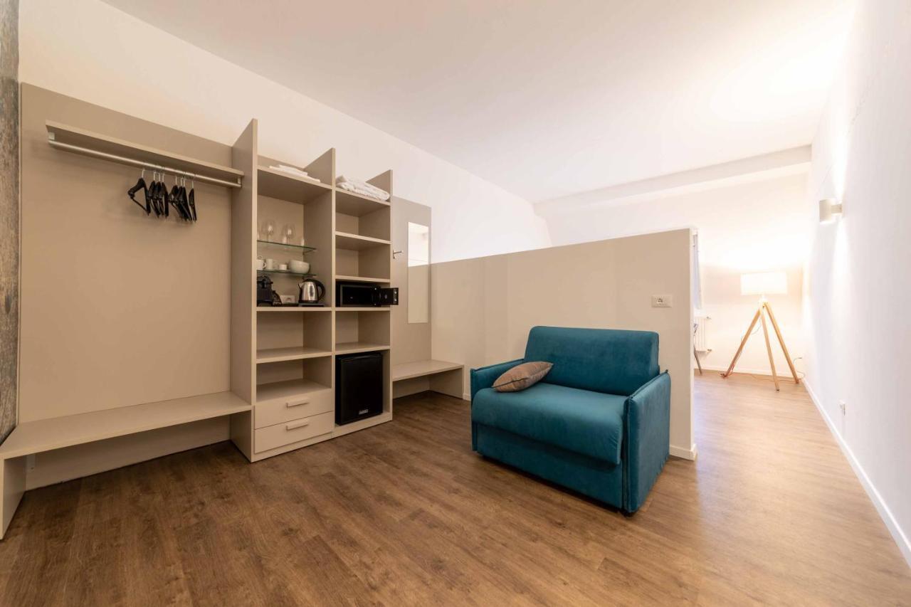 Stay Cooper L Guesthouse Zum Loewen Merano Bagian luar foto